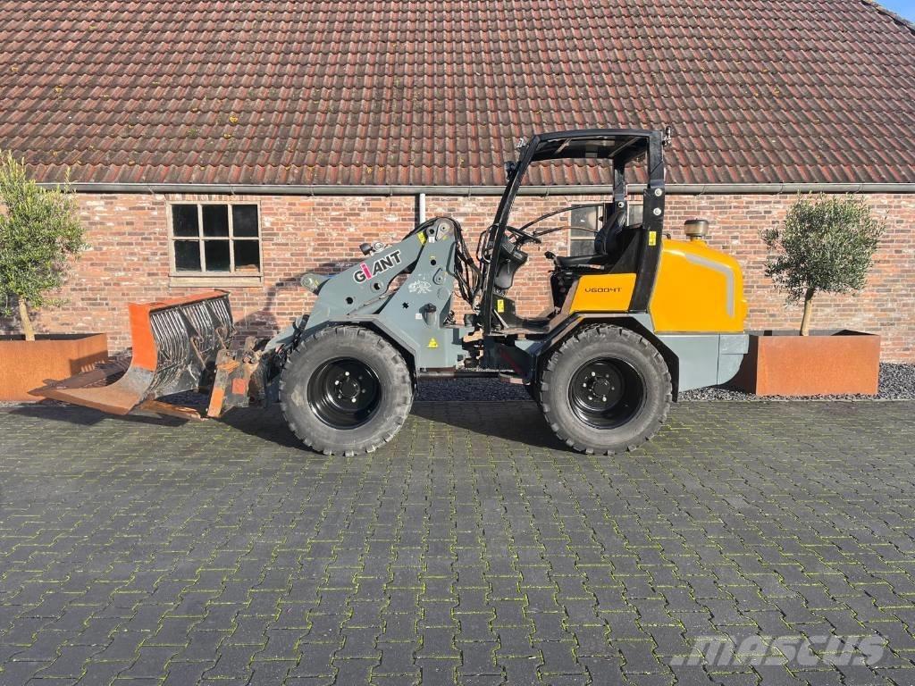 GiANT V 6004 T Малі навантажувачі
