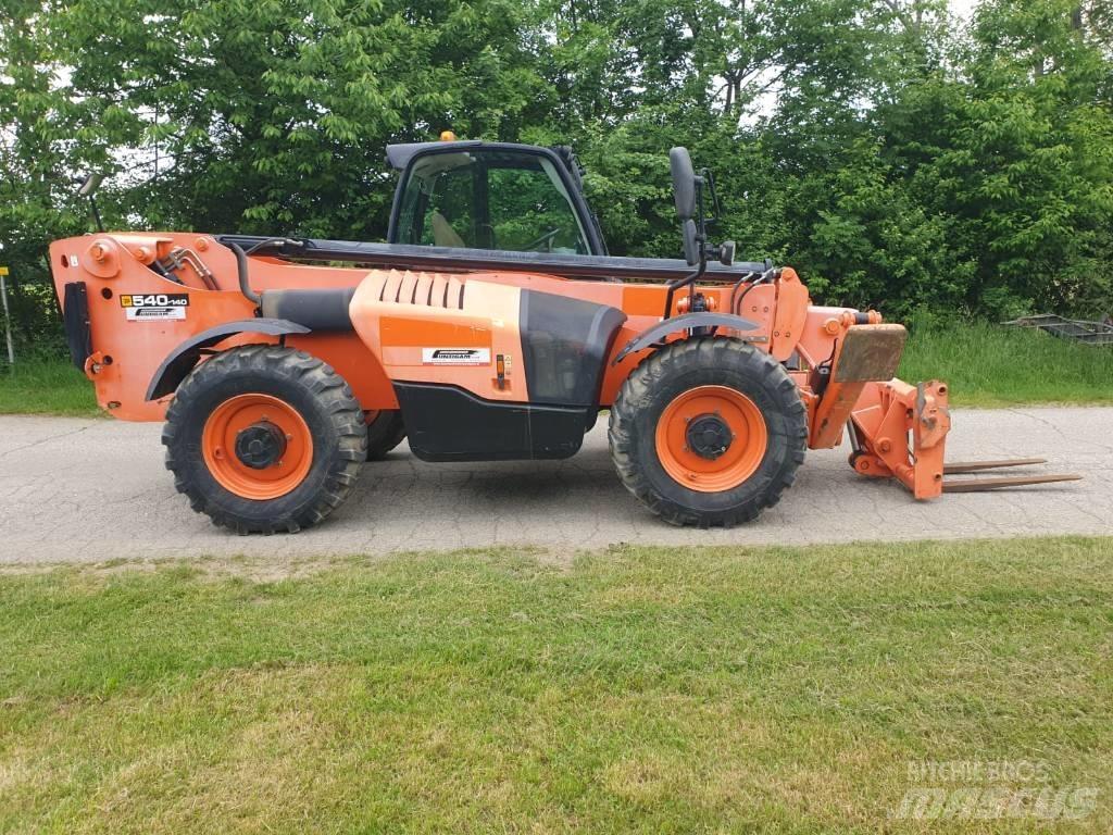 JCB 540-140 Телескопічні навантажувачі