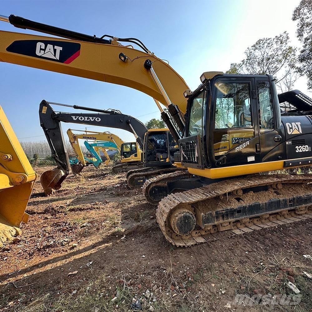 CAT 326D Гусеничні екскаватори