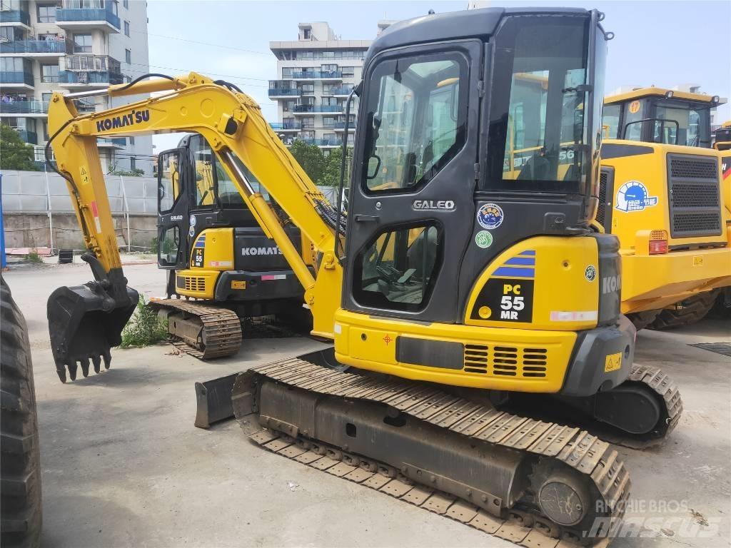 Komatsu PC56-7 Гусеничні екскаватори