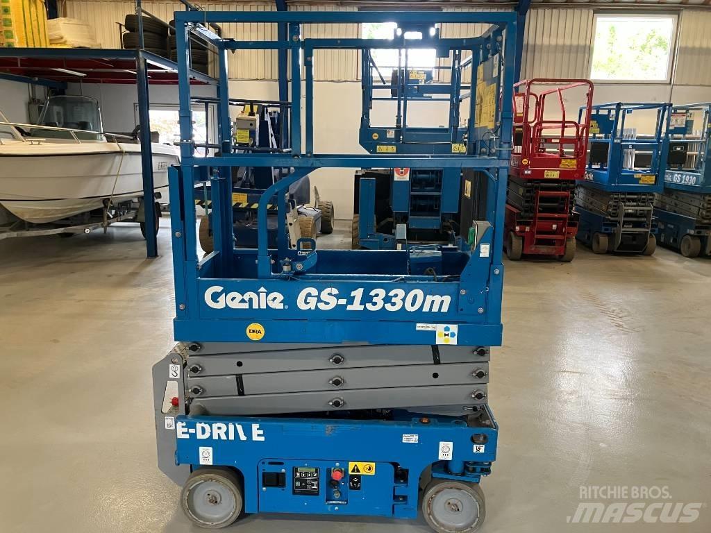 Genie GS 1330 Підйомники-ножиці