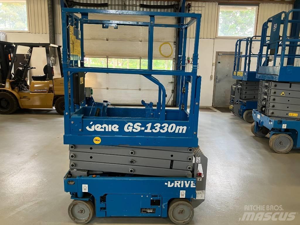 Genie GS 1330 Підйомники-ножиці