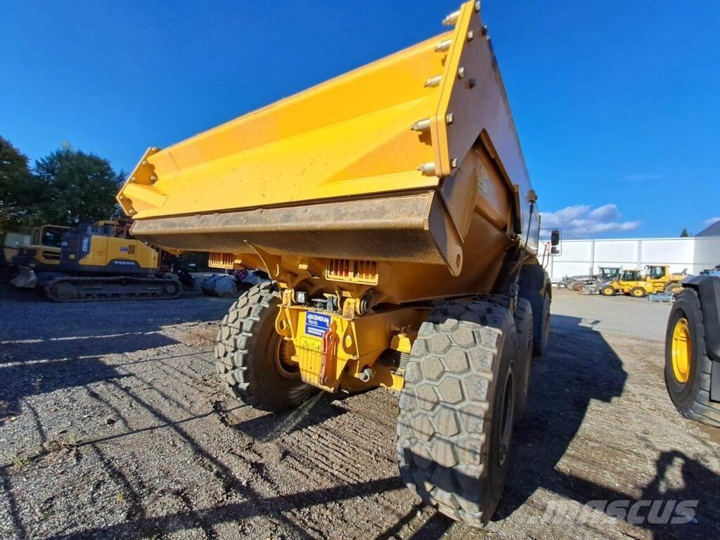 Volvo A25G Зчленовані самоскиди