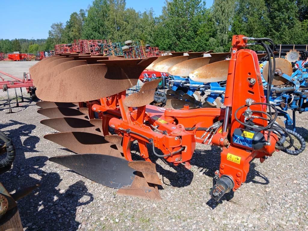 Kuhn Vari-Master 123 Реверсивні плуги