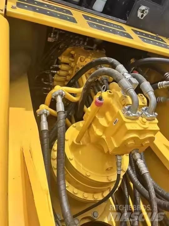 Komatsu PC450-7 Гусеничні екскаватори