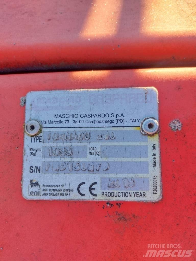 Maschio Tornado 280 Газонні і лукові косилки