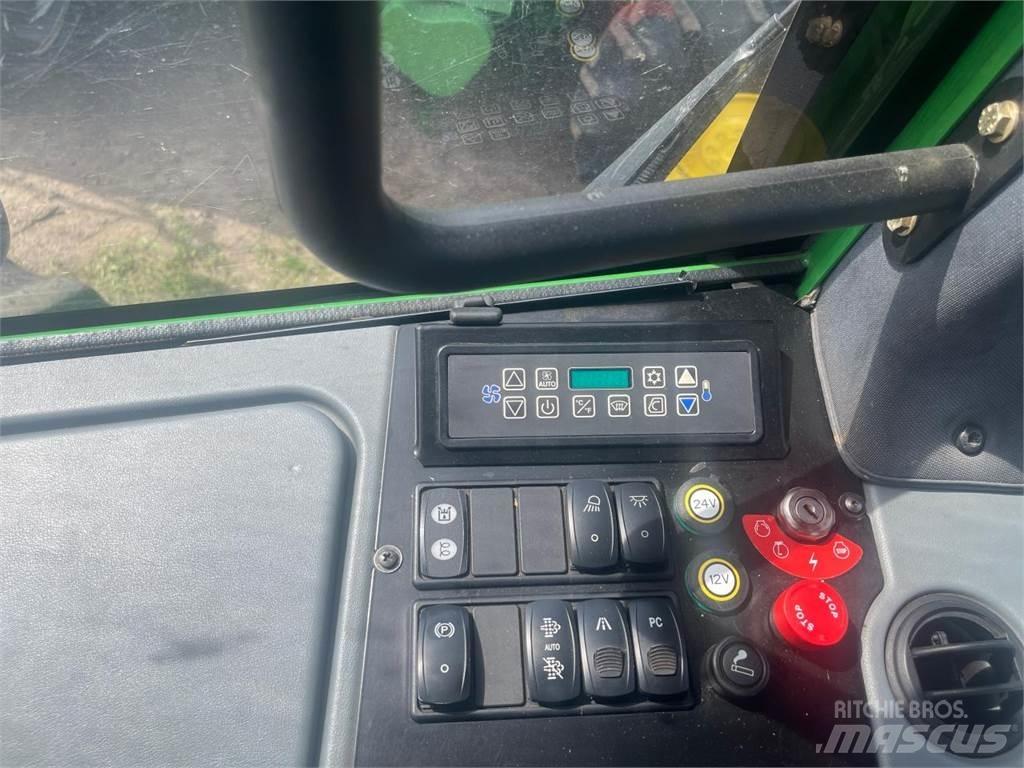 John Deere 1270 E Харвестери