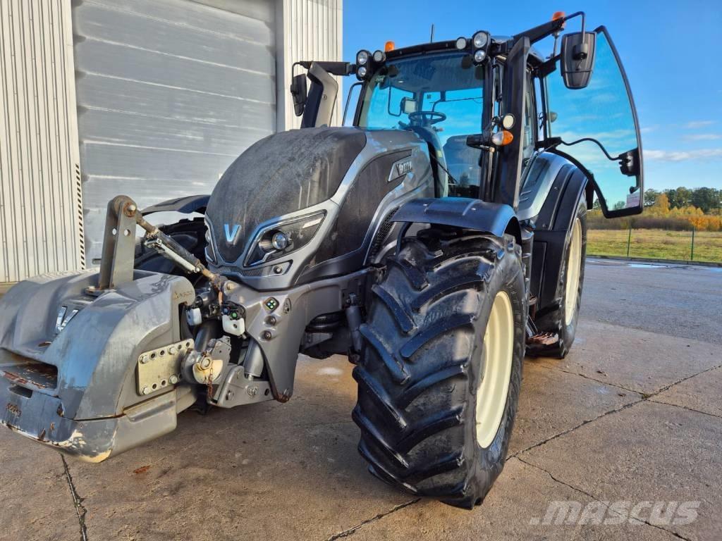Valtra T 254 Трактори