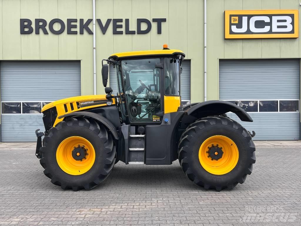 JCB Fastrac 4220 Трактори