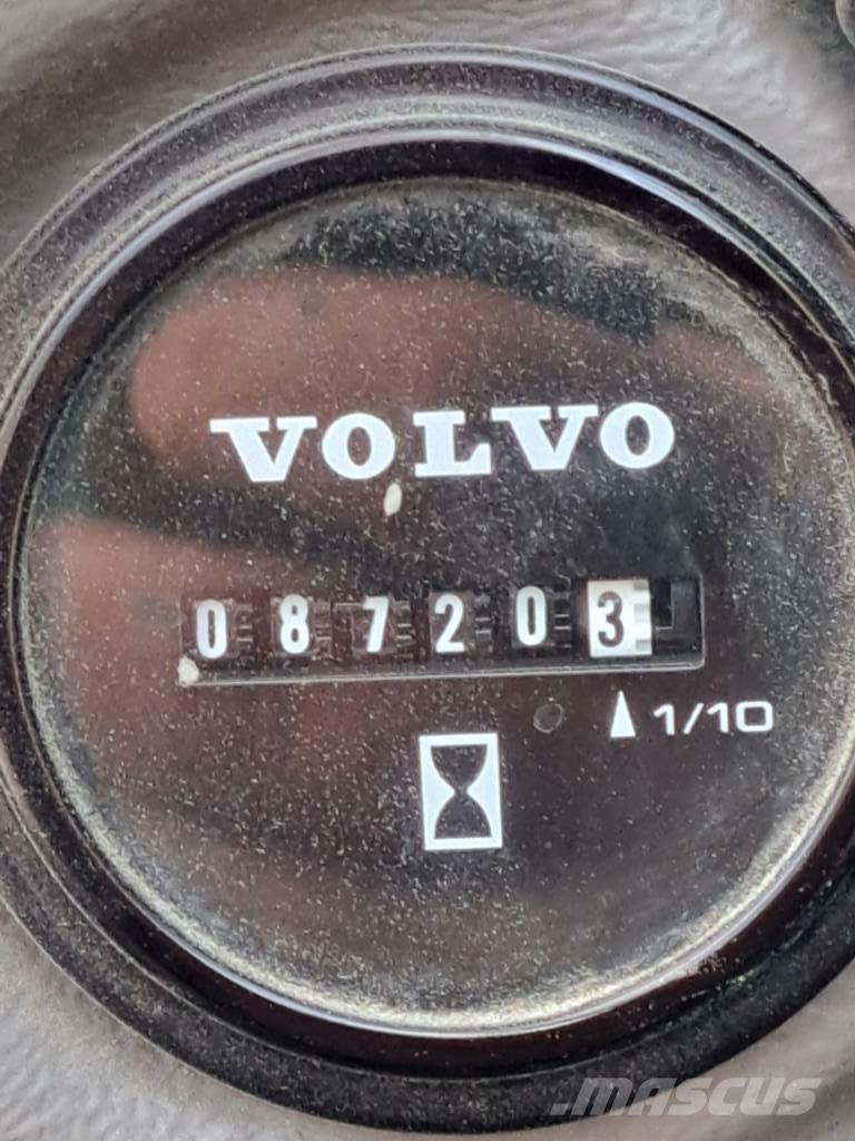 Volvo EC 300el Гусеничні екскаватори
