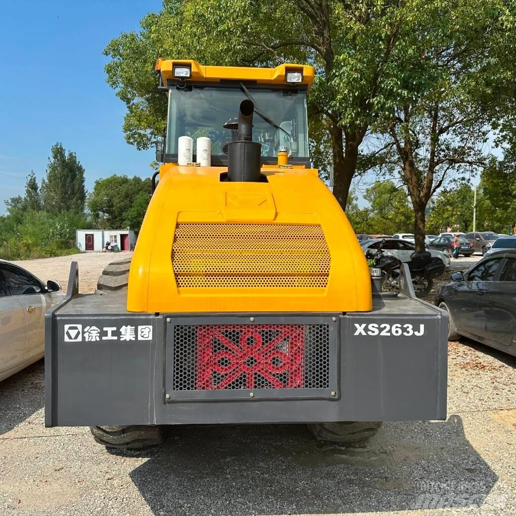 XCMG XS263J Грунтові котки