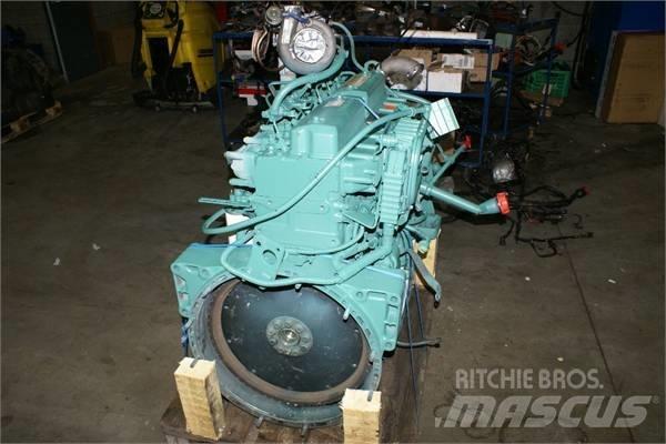 Volvo D7C Двигуни