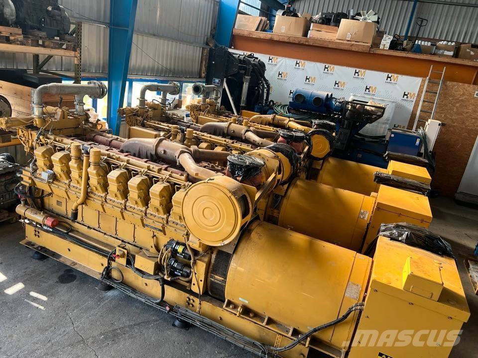 CAT 2000 KVA Дизельні генератори