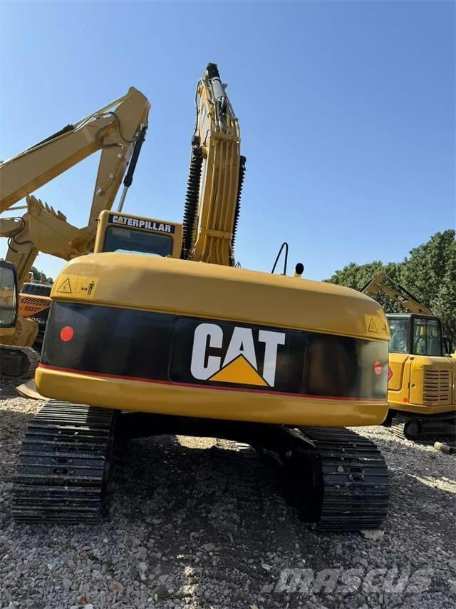 CAT 320 C Гусеничні екскаватори