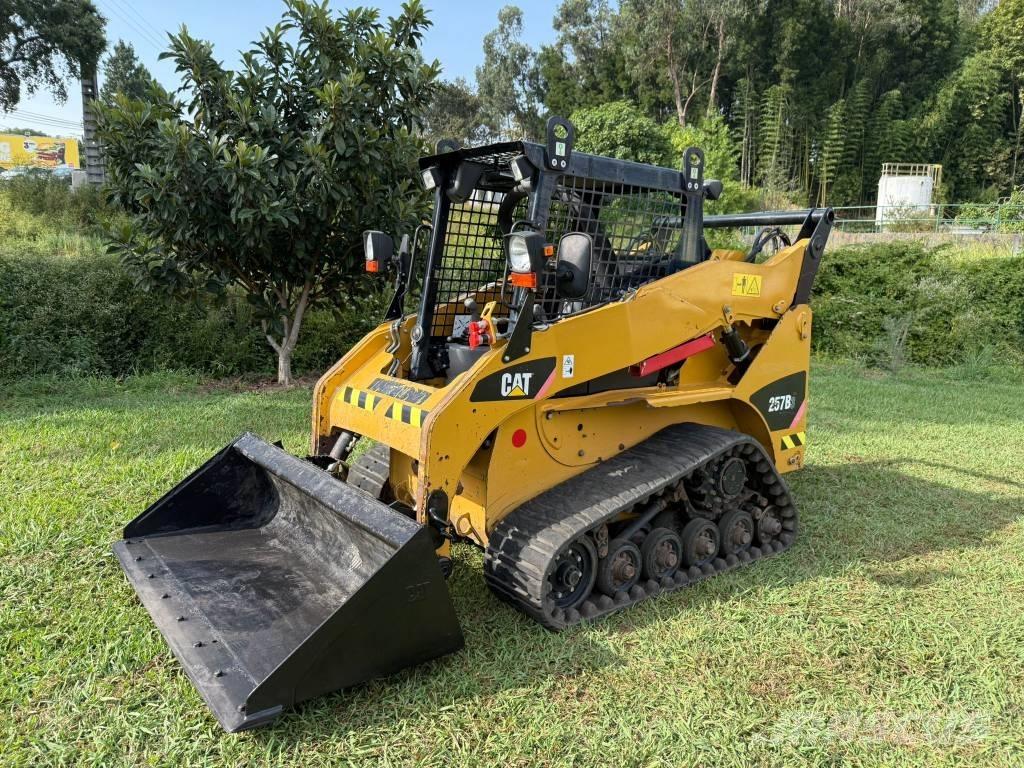 CAT 257 B Гусеничні вантажники