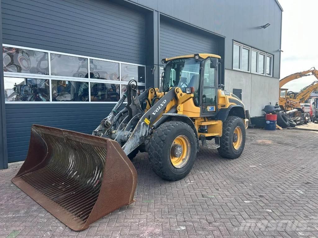 Volvo L45G Фронтальні навантажувачі