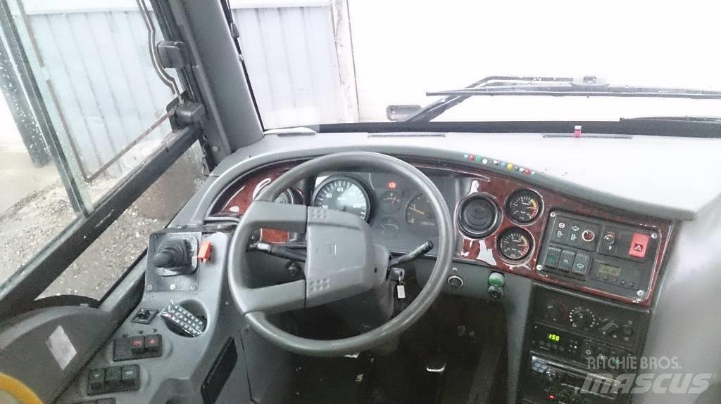 Isuzu Turquoise Міжміські автобуси