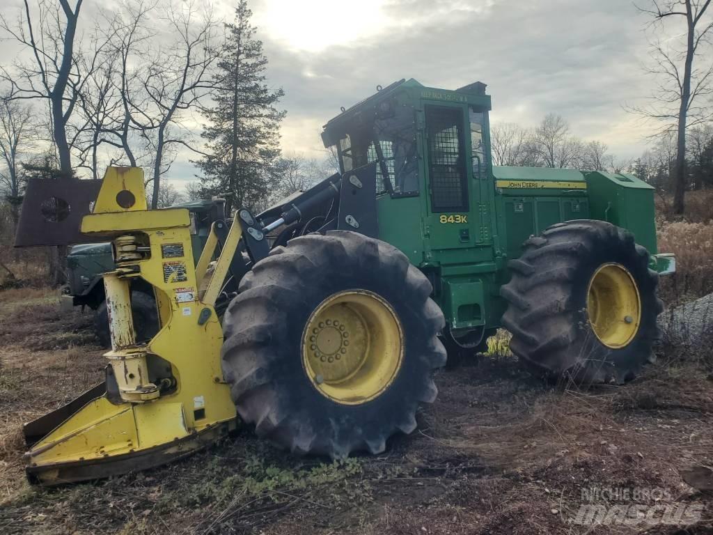 John Deere 843 K Валочно-пакетувальні машини