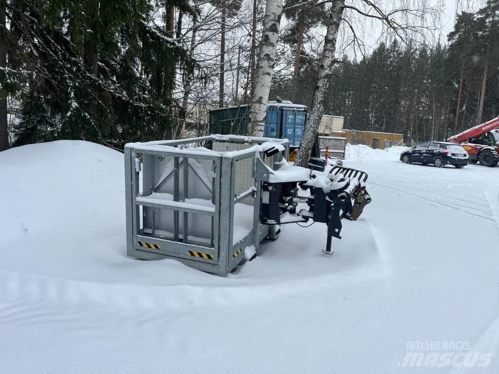 Manitou 1840 Телескопічні навантажувачі