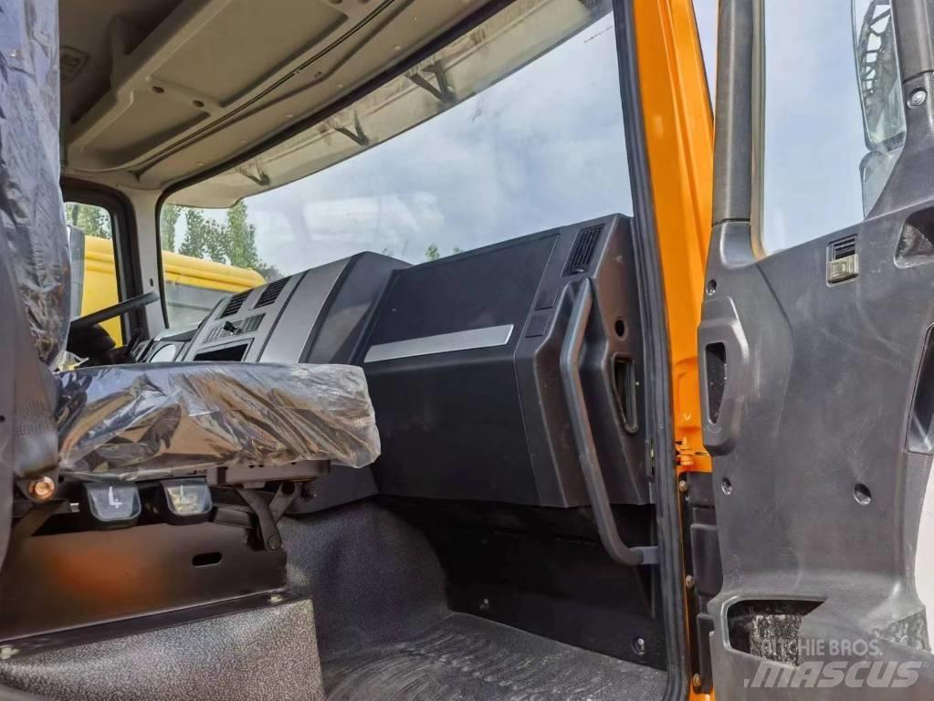 Shacman F3000 6X4 Тягачі