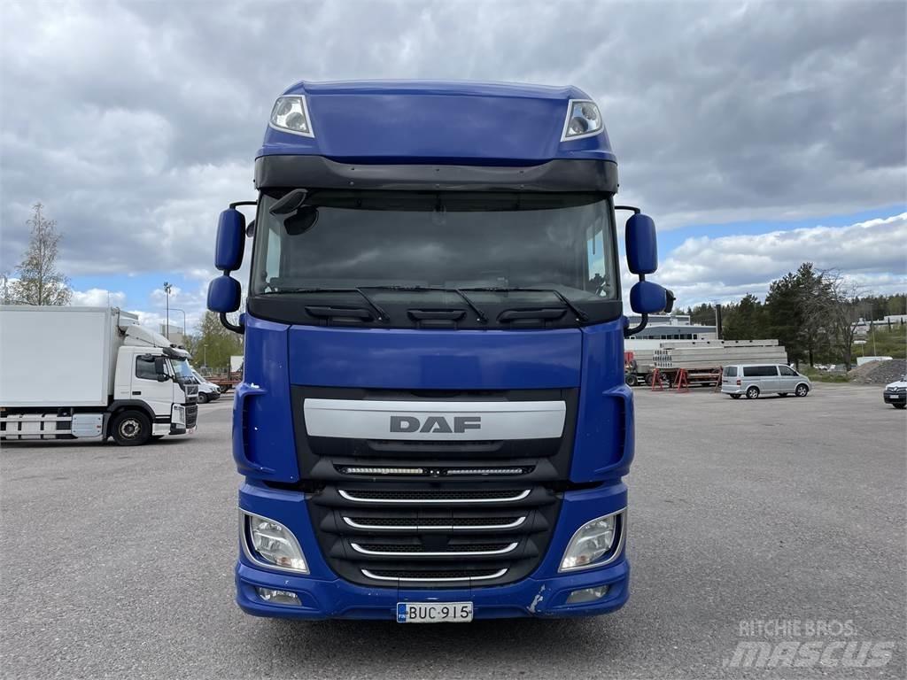 DAF XF510 6x2 Вантажівки з гаковим підйомом