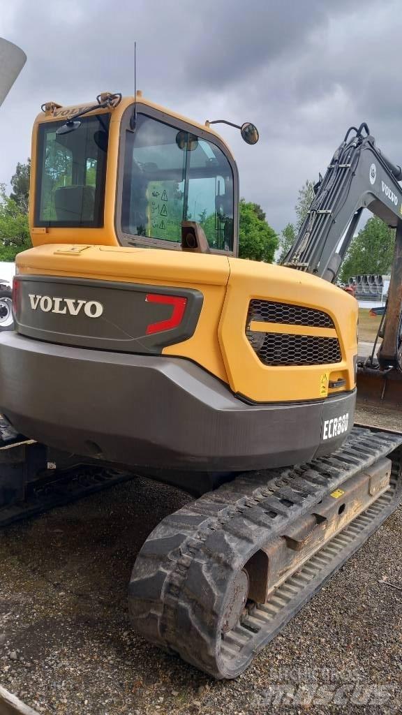 Volvo ECR 88 D Гусеничні екскаватори