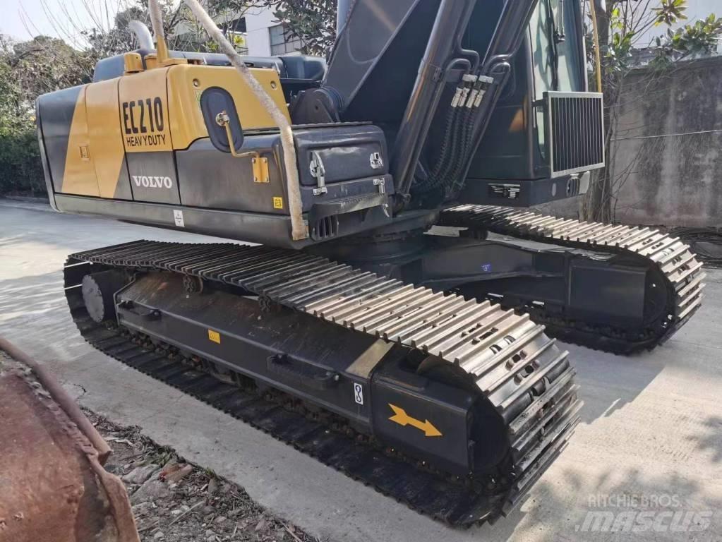 Volvo EC 210 B LC Гусеничні екскаватори