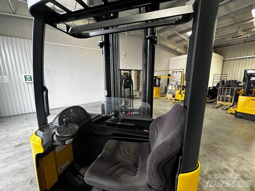 Yale MR16 Річ-трак із високим підйомом