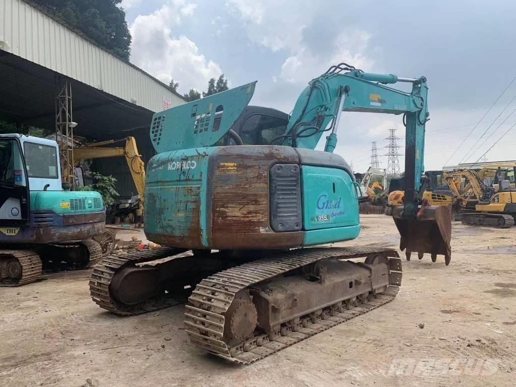 Kobelco SK 135 Гусеничні екскаватори