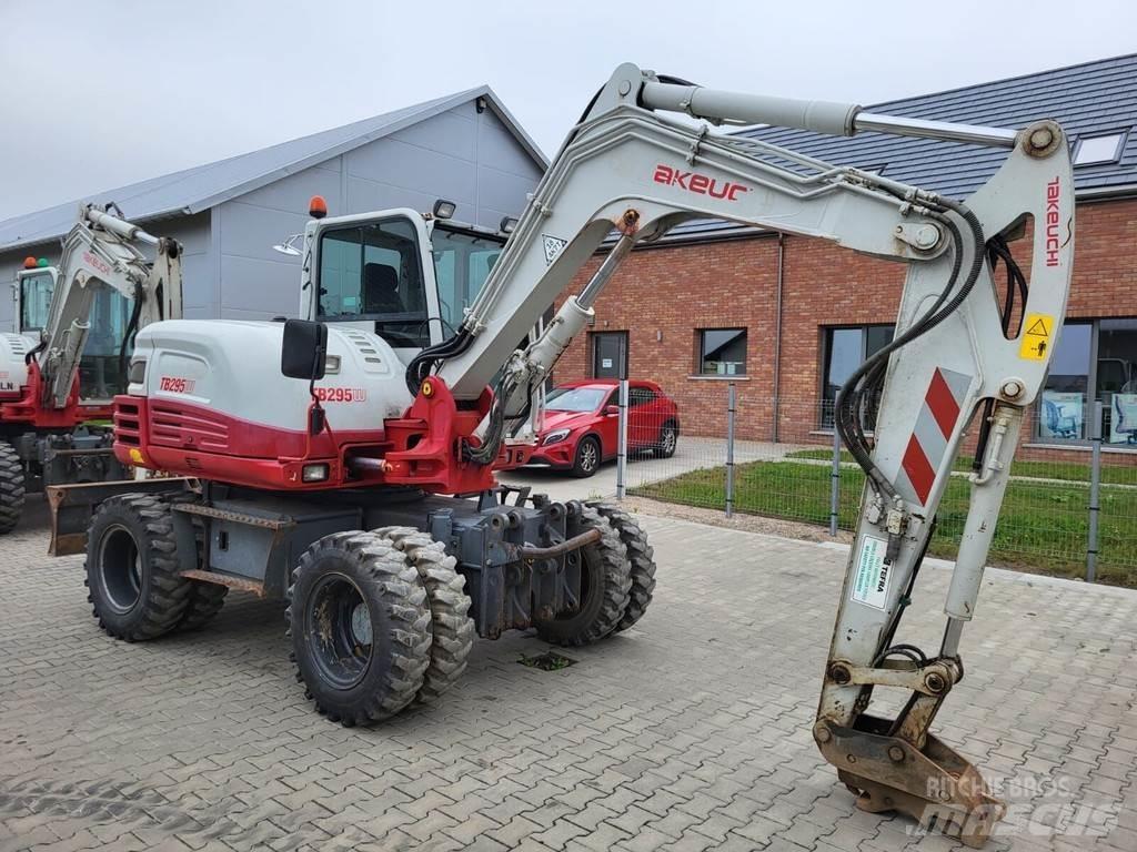 Takeuchi TB295W Середні екскаватори 7т. - 12т.