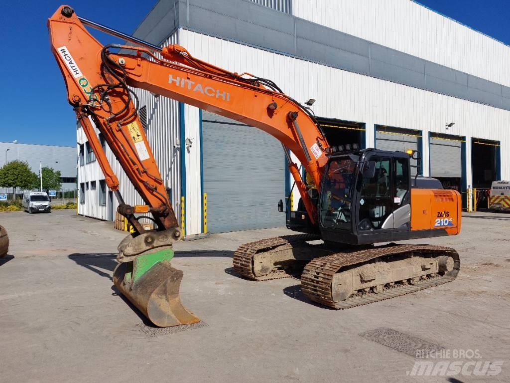 Hitachi ZX210LC-6 Гусеничні екскаватори