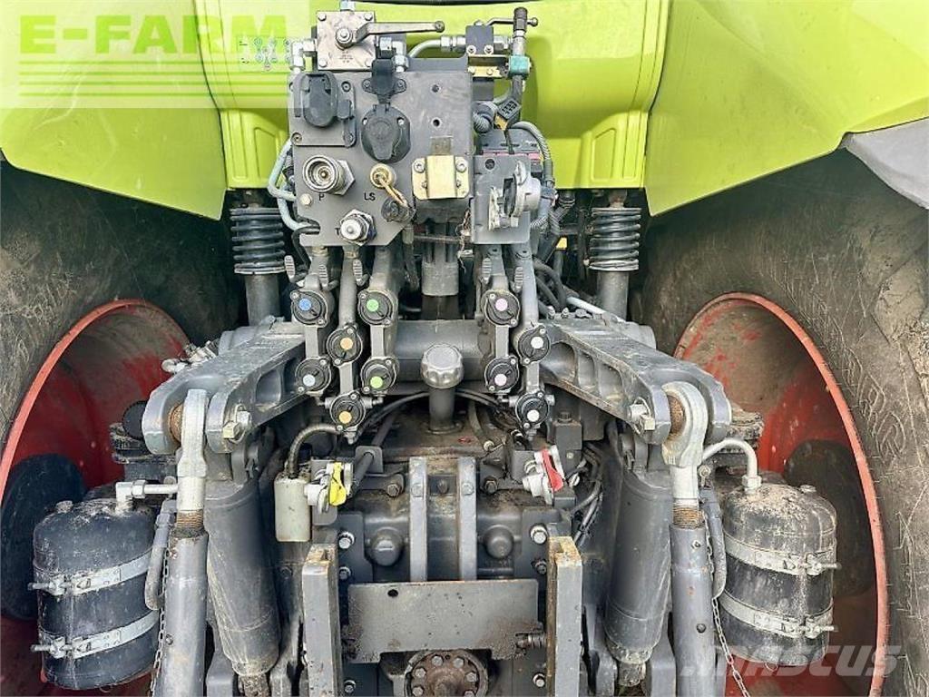 CLAAS axion 850 Трактори