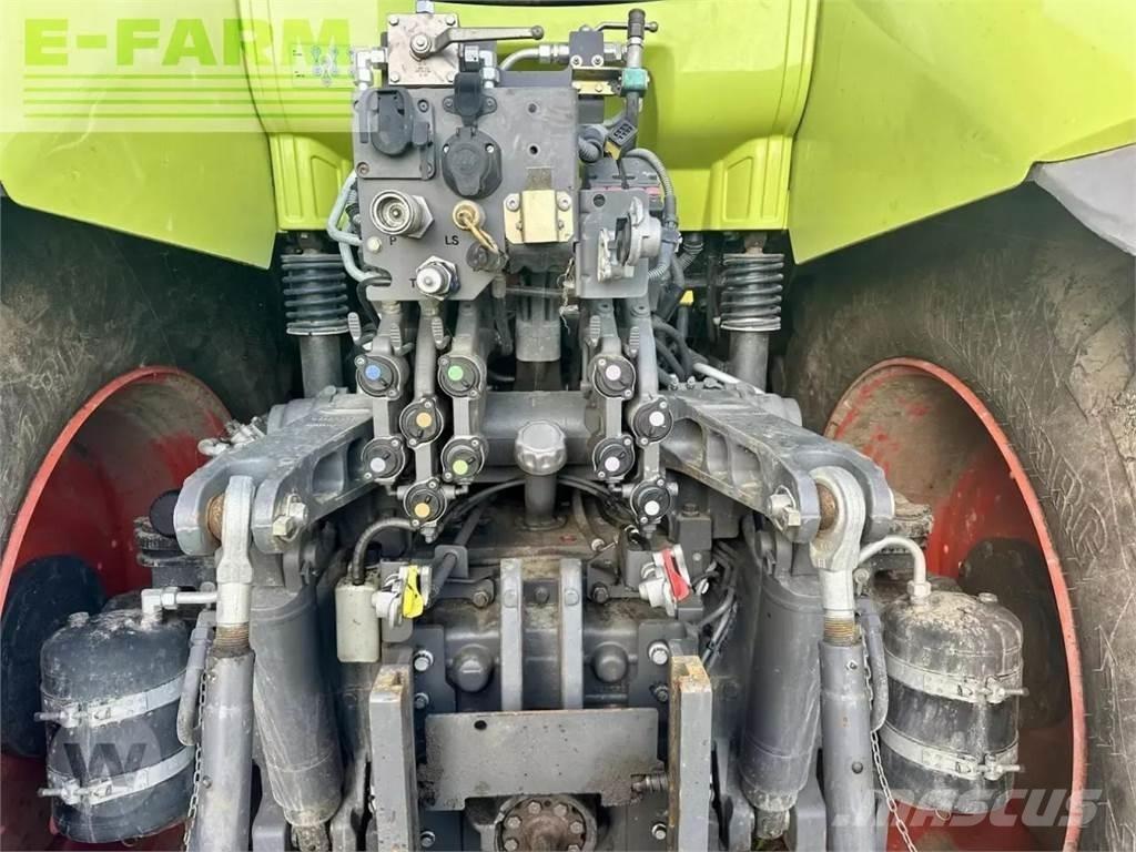 CLAAS axion 850 Трактори