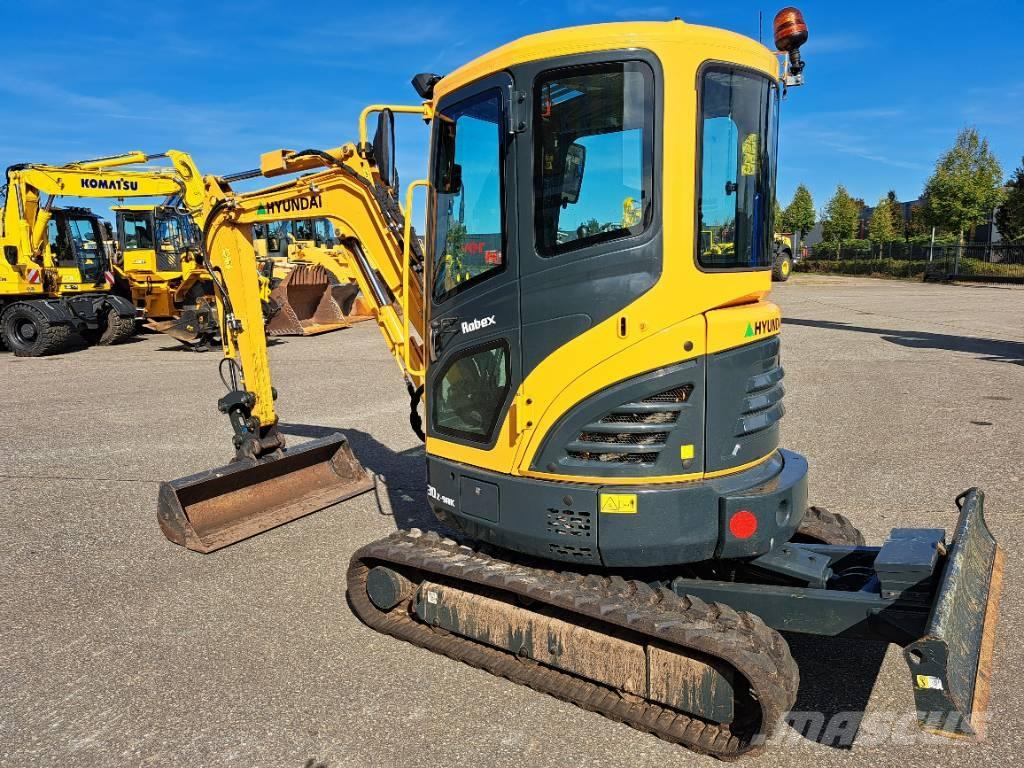Hyundai R30 Z-9AK Міні-екскаватори < 7т
