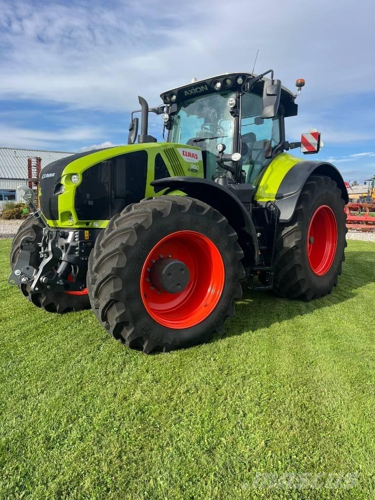 CLAAS Axion 960 Трактори