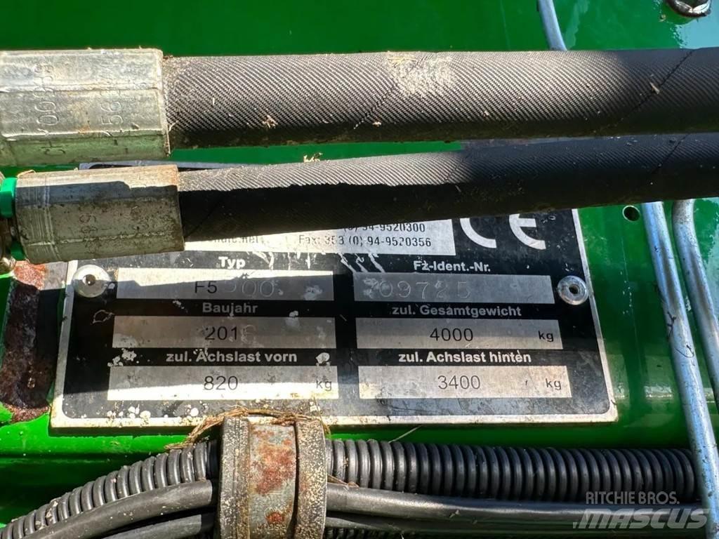 McHale F5500 Фуражні комбайни