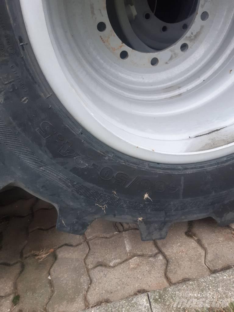 Nokian 600/50-24,5 Шини