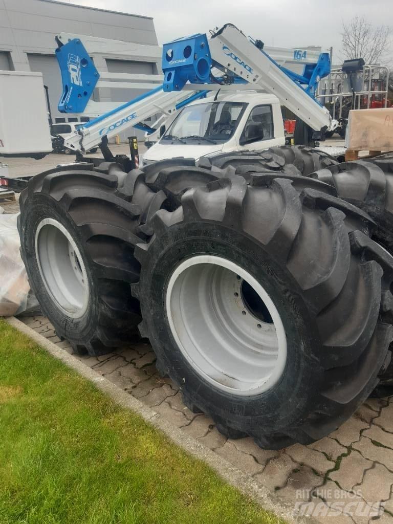 Nokian 600/50-24,5 Шини