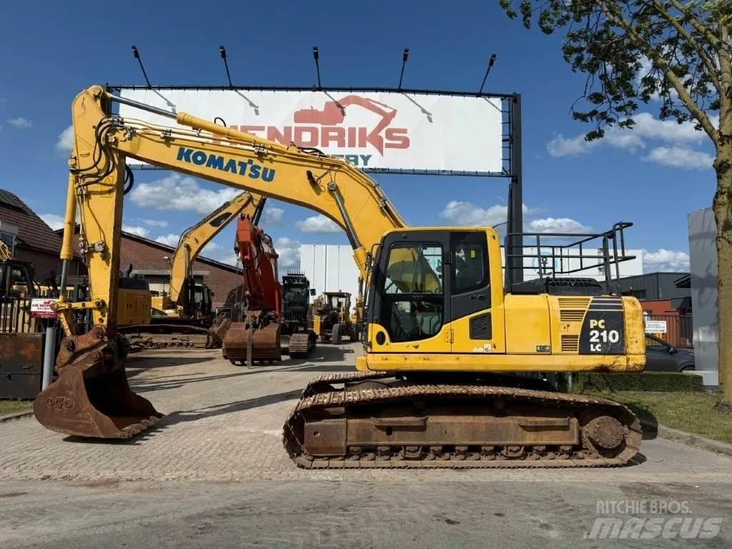 Komatsu PC210LC-8 Гусеничні екскаватори