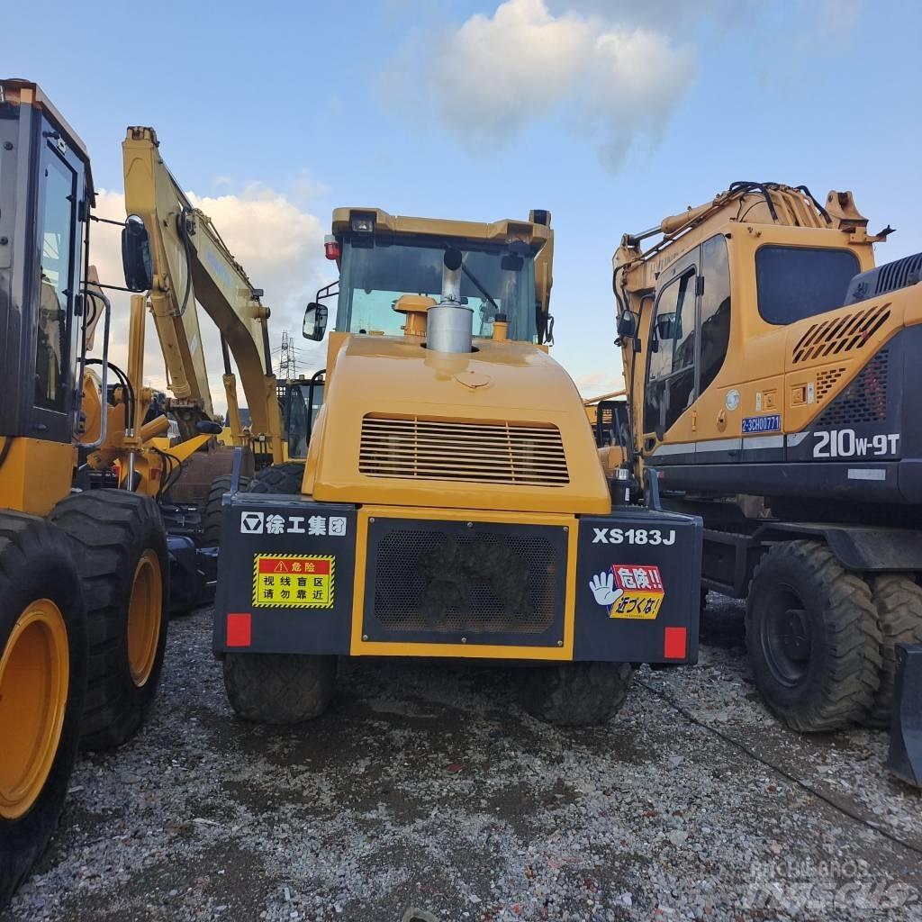 XCMG XS 183 J Грунтові котки