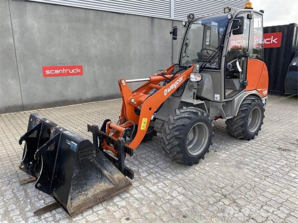 Weycor AR320 Cab Багатофункціональне обладнання для вантажних і землекопальних робіт