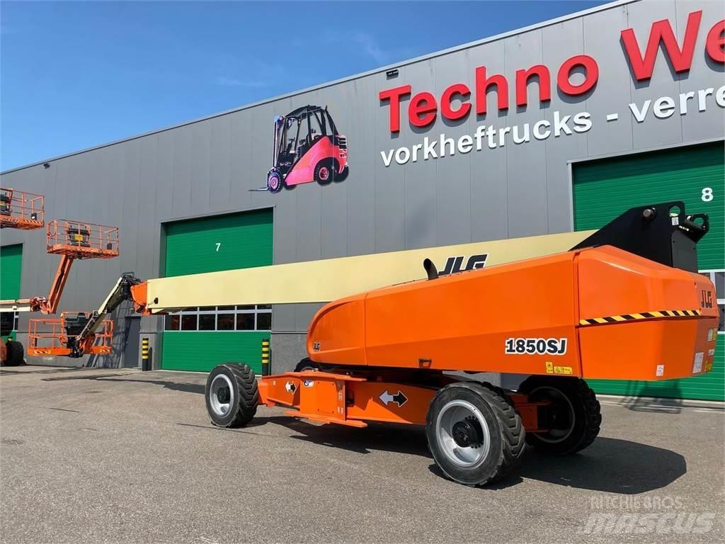 JLG 1850SJ Телескопічні підйомники