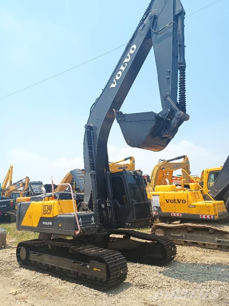 Volvo EC 240 Гусеничні екскаватори