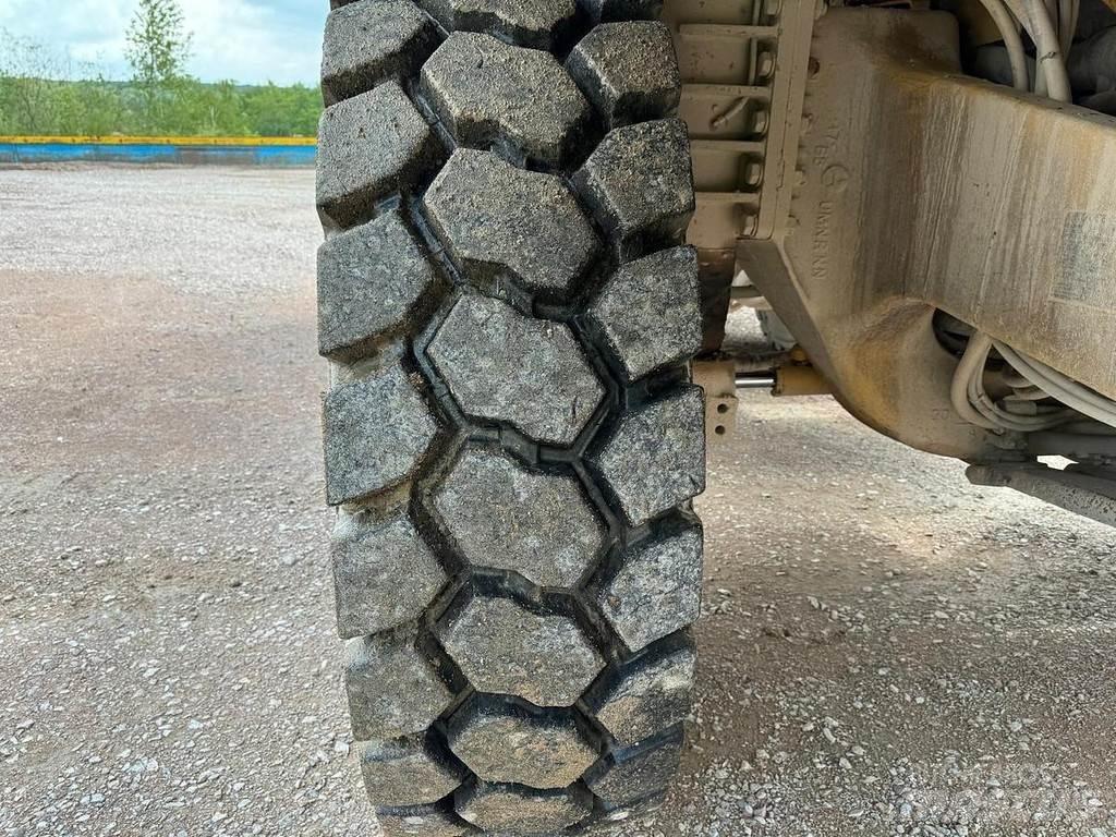 CAT 771D Міні самоскиди
