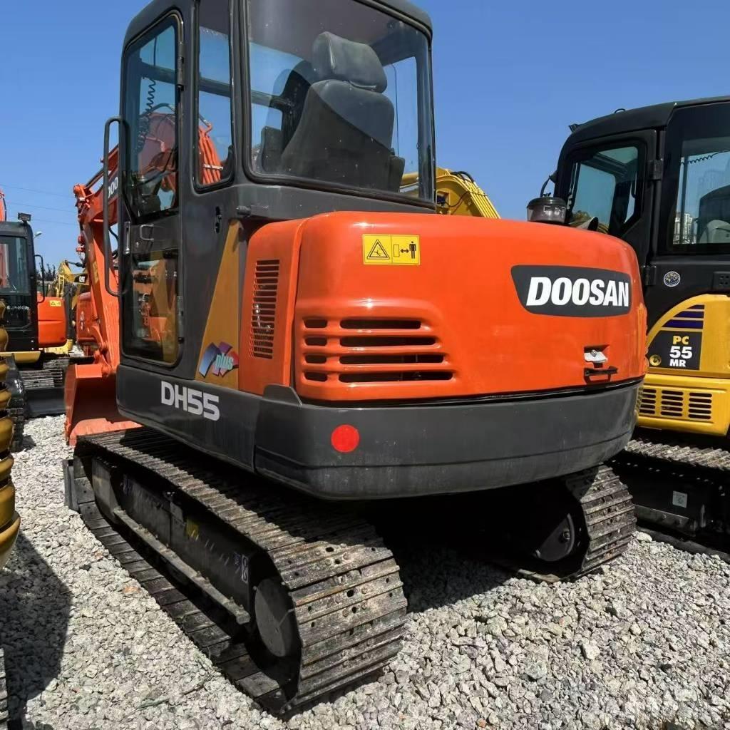 Doosan 55 Гусеничні екскаватори
