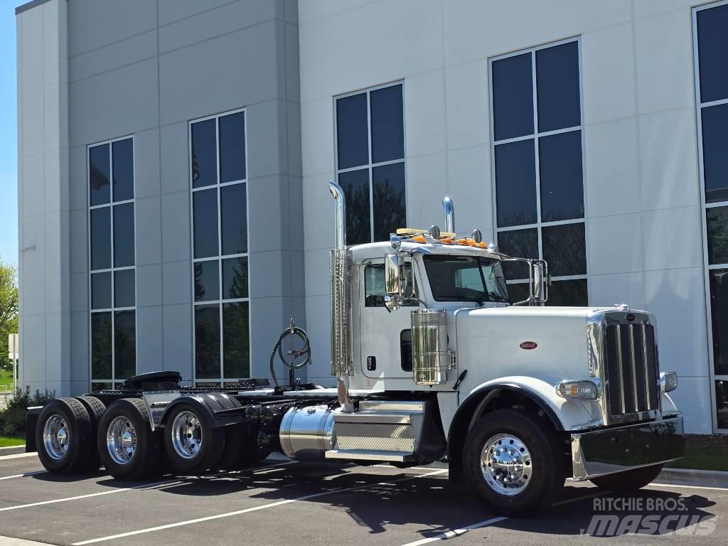 Peterbilt 389 Тягачі
