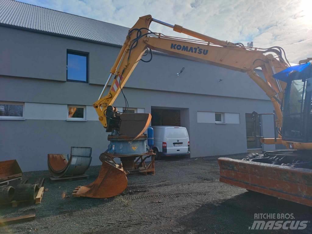 Komatsu PW 130ES-6K Колісні екскаватори