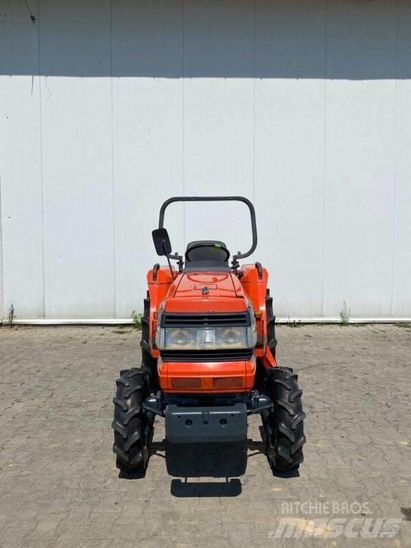 Kubota GL 221 Трактори