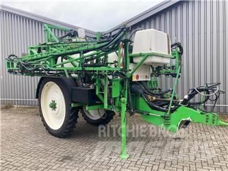 CHD 2727 Veldspuit Самохідні обприскувачі