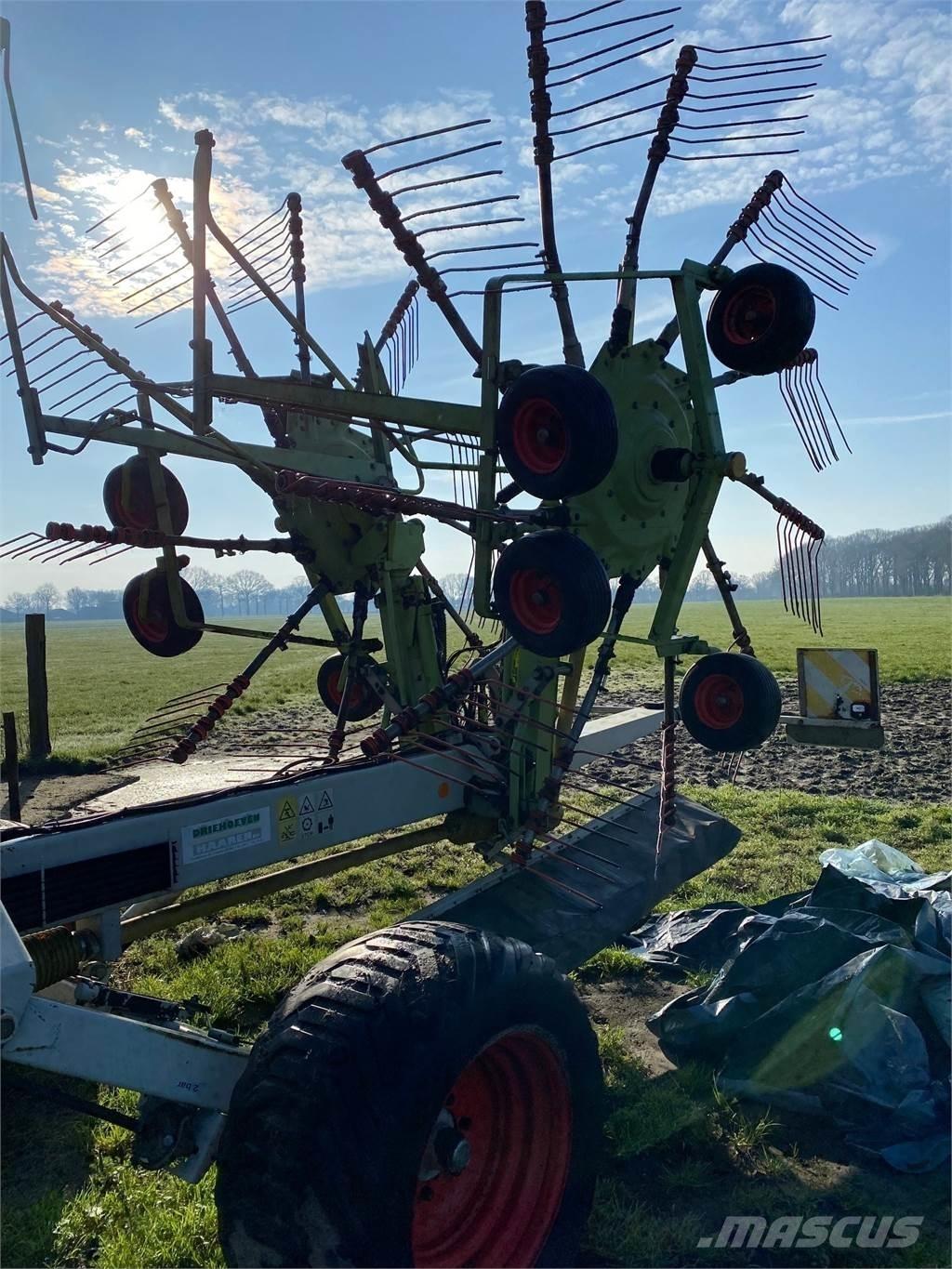 CLAAS liner 3000 Граблі і сінозворушувачі